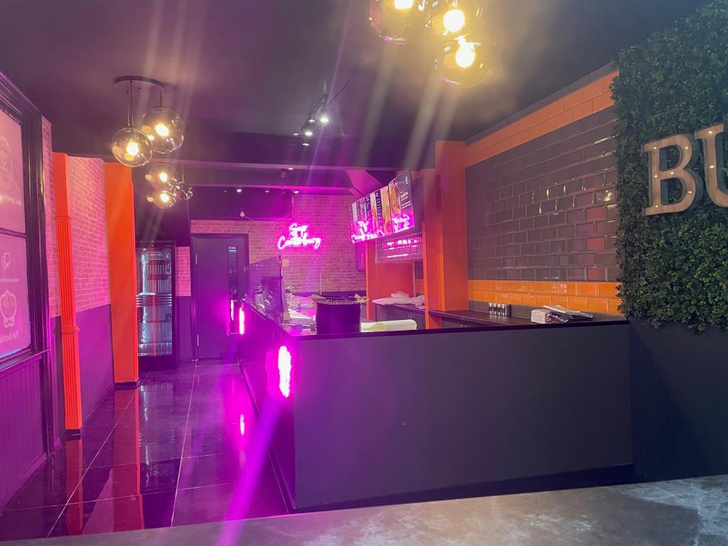 Lot: 26 - PRIME CITY FREEHOLD COMMERCIAL AND RESIDENTIAL INVESTMENT - Internal of 36 St Margaretts